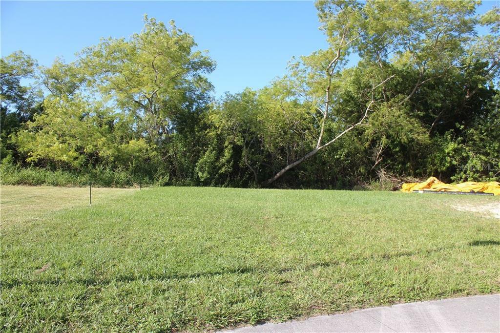 Property Photo:  Oklee Court  FL 34287 