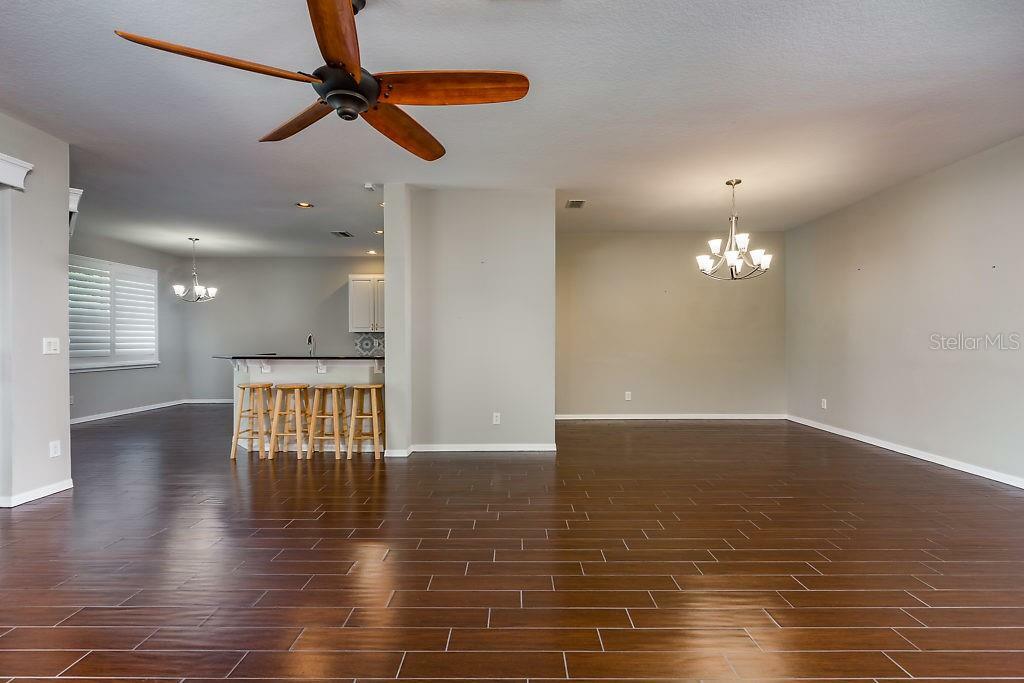 Property Photo:  9620 Greenbank Drive  FL 33569 