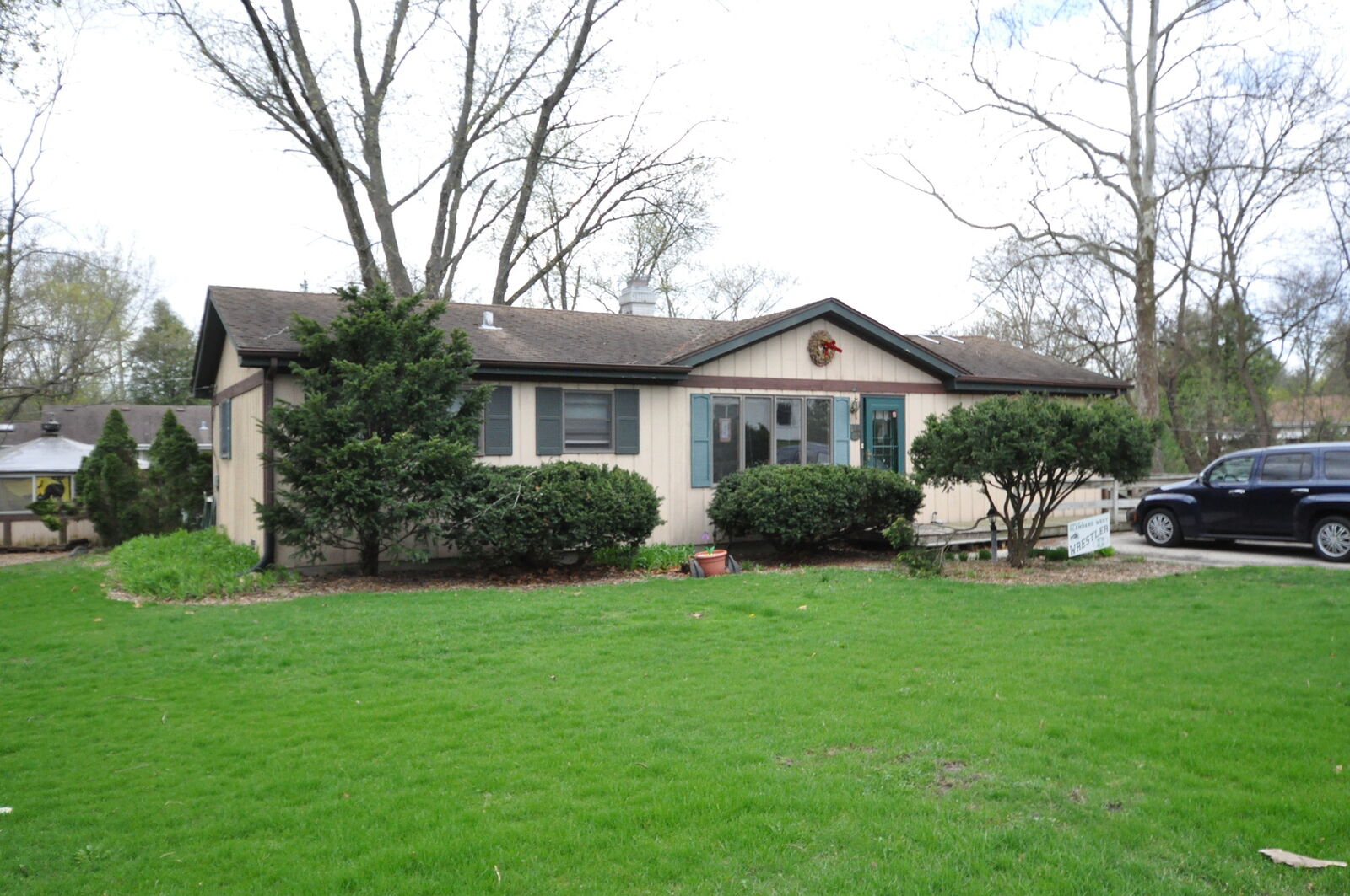 Property Photo: 23W611 Burdette Avenue IL 60188