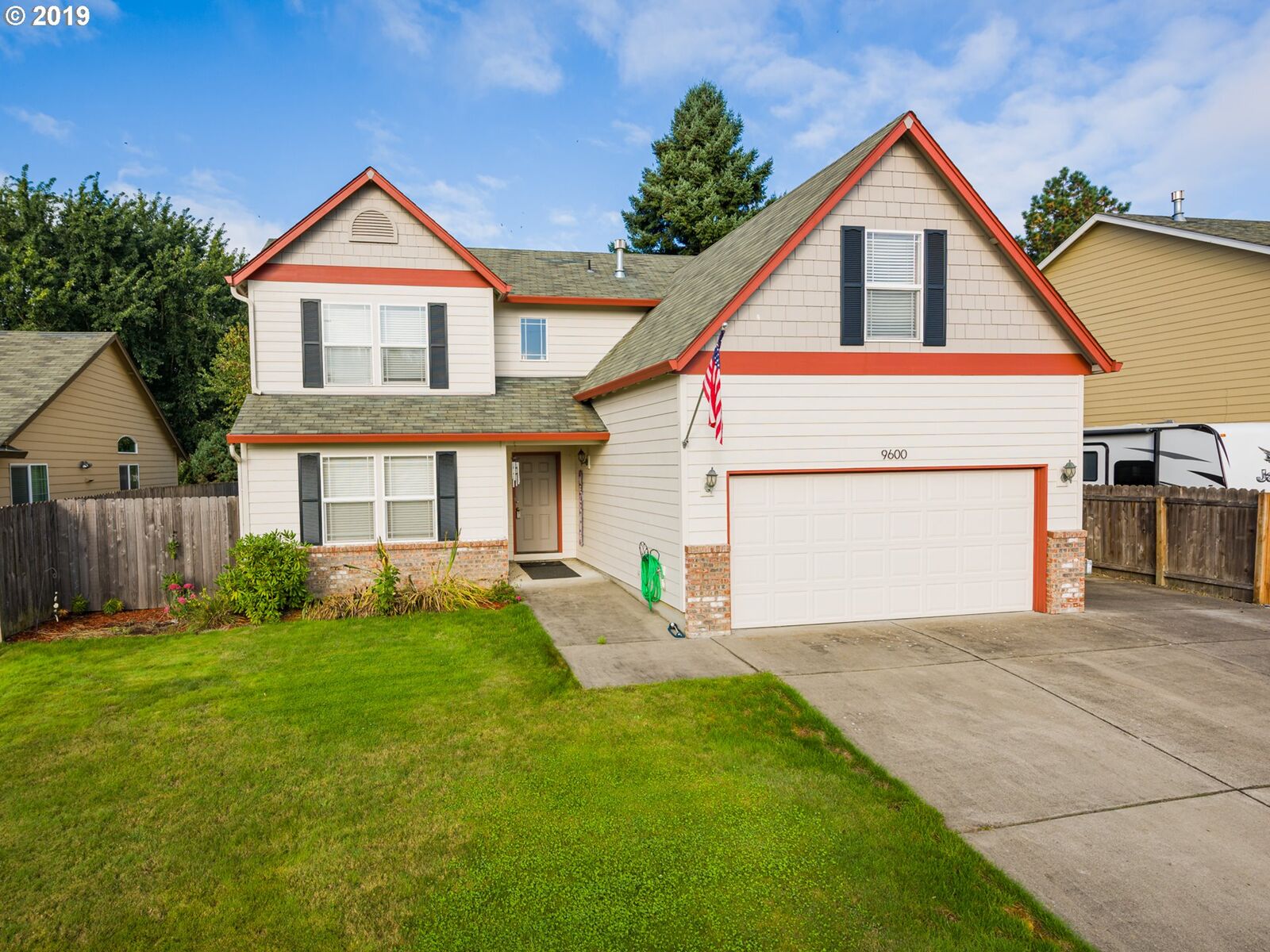 Property Photo: 9600 NW 26th Ct WA 98665