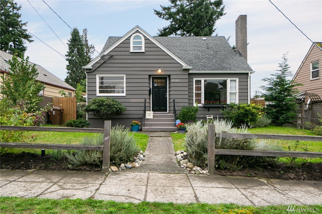 Property Photo:  4510 N 19th St  WA 98406 