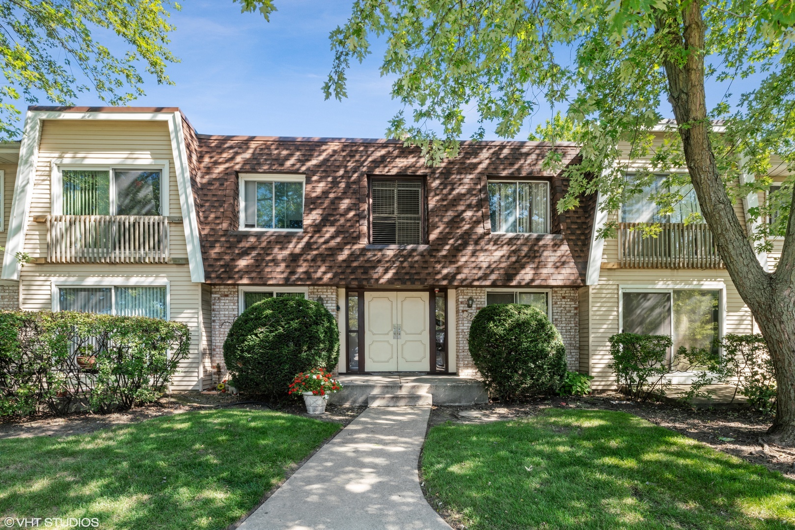 Property Photo:  2920 Roberts Drive 6  IL 60517 