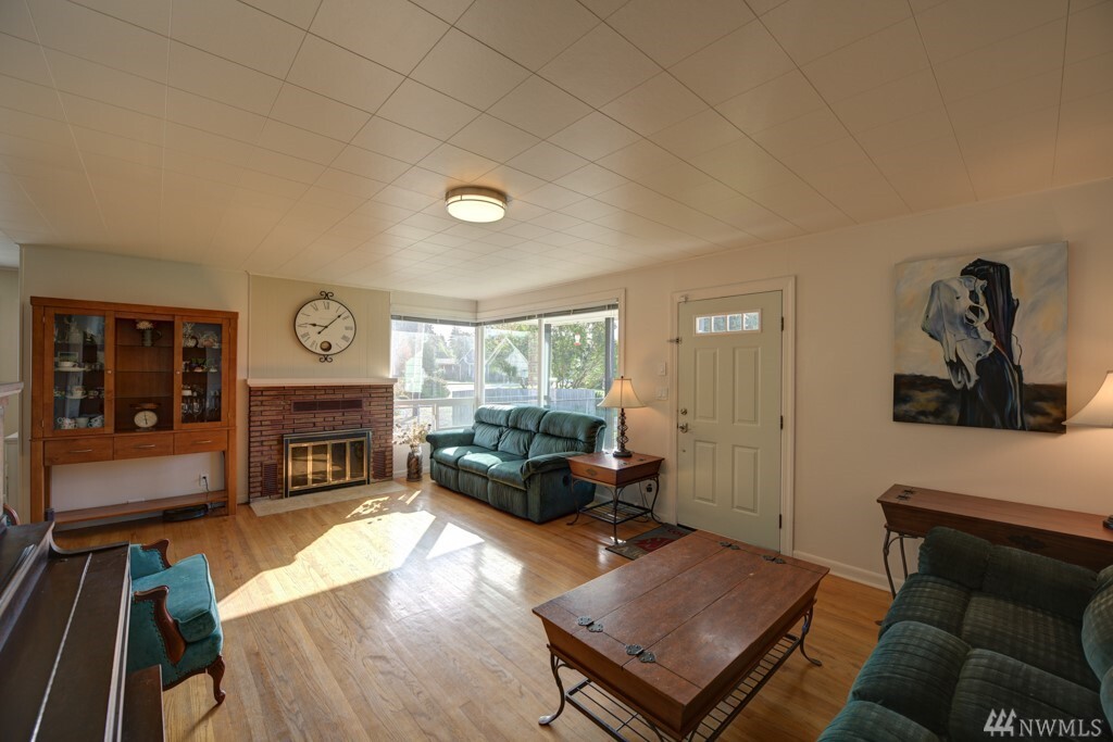 Property Photo: 920 Talcott WA 98284