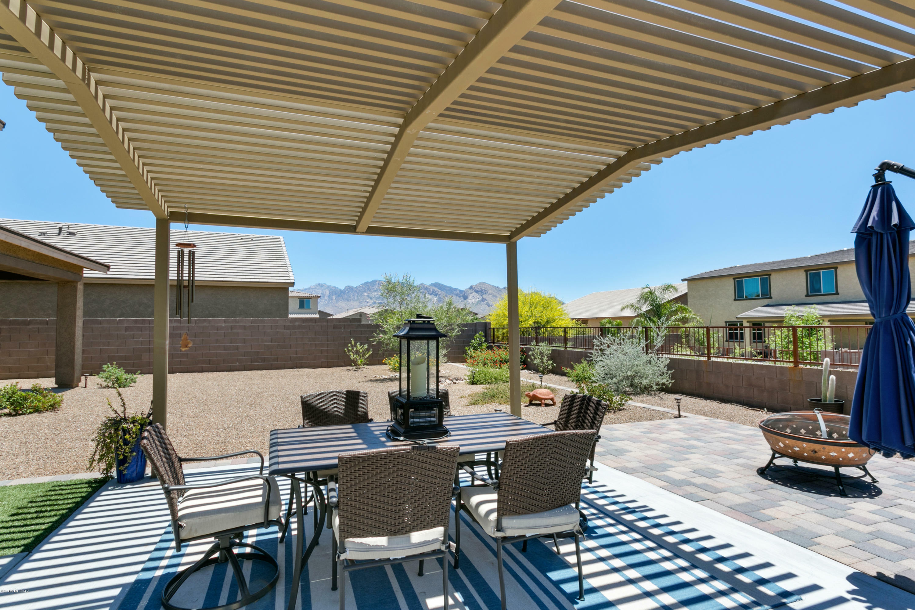 Property Photo: 2321 W Sculptor Street AZ 85742