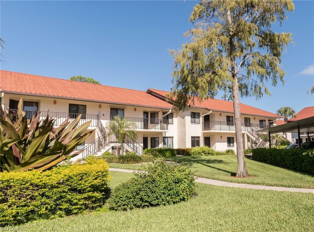 Property Photo: 4973 Pepper Cir F-105 FL 34113