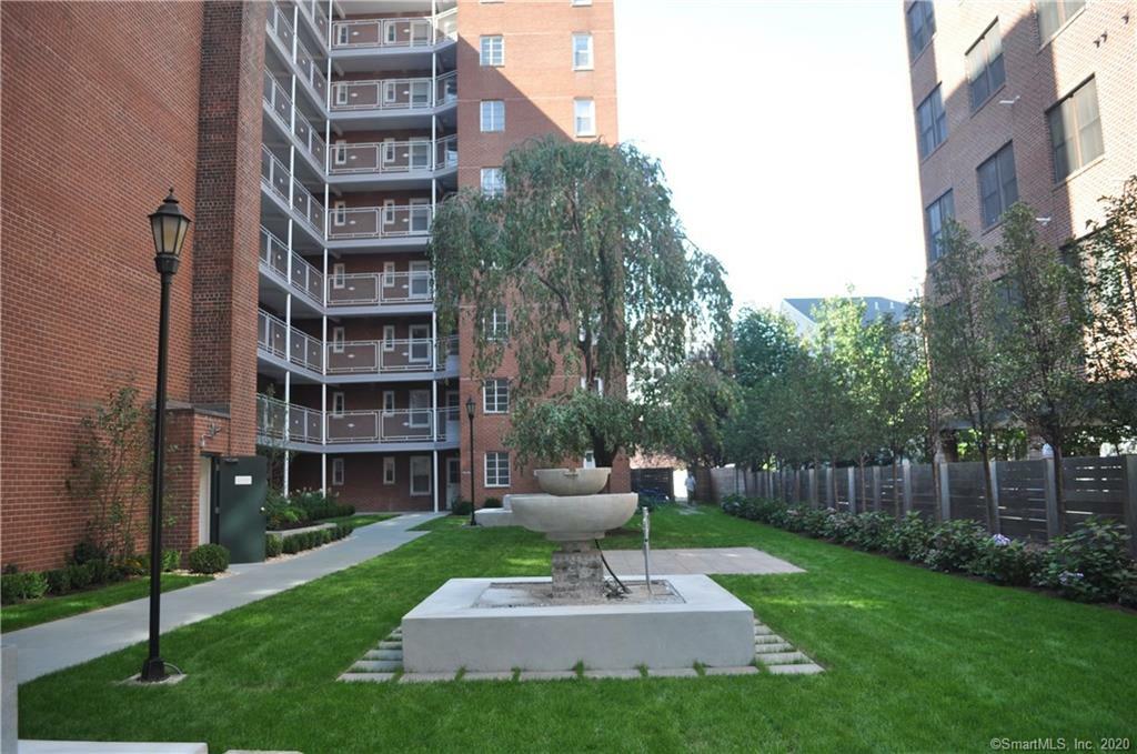 Property Photo: 700 Summer Street 4C CT 06901