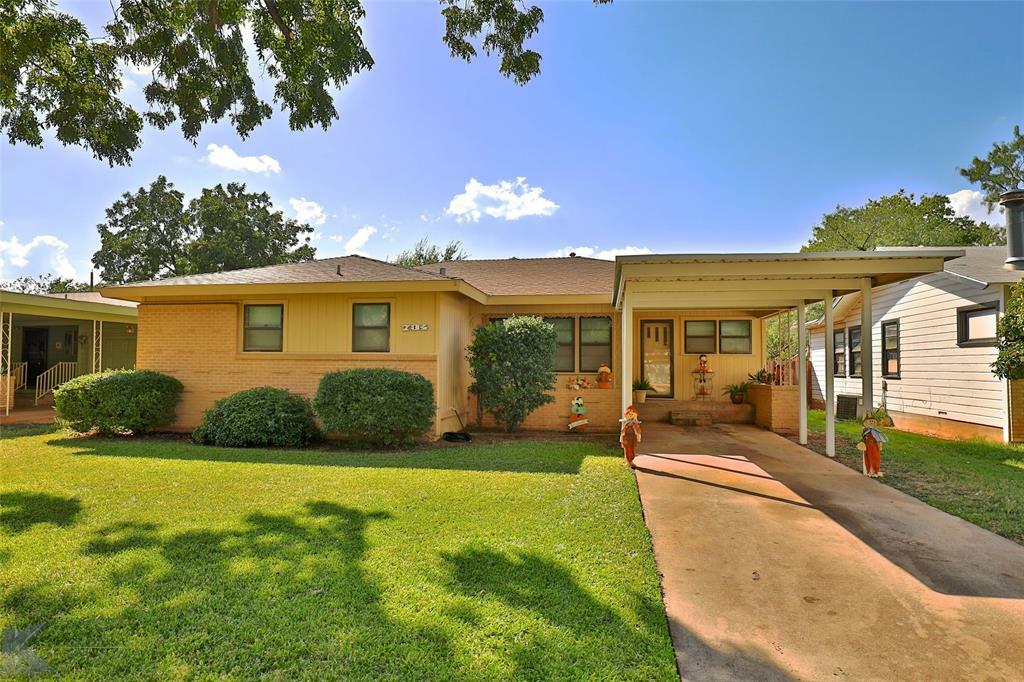 Property Photo:  734 Briarwood Street  TX 79603 