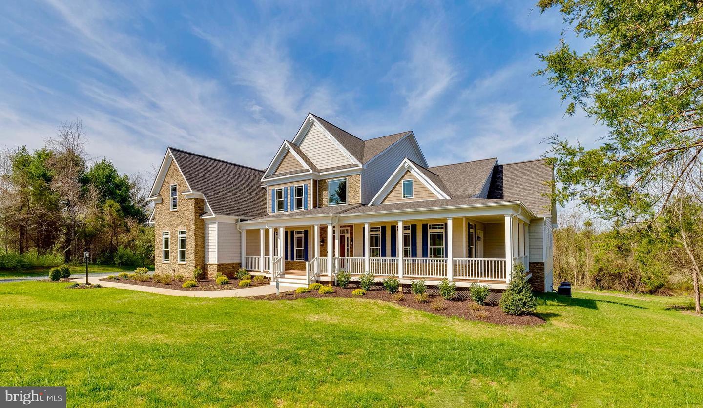 Property Photo: 1522 Crowell Road VA 22182