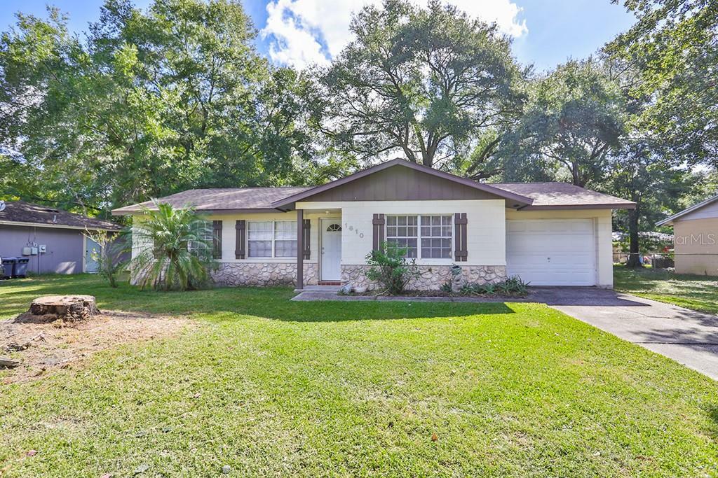 Property Photo:  1610 Hughes Drive  FL 33563 