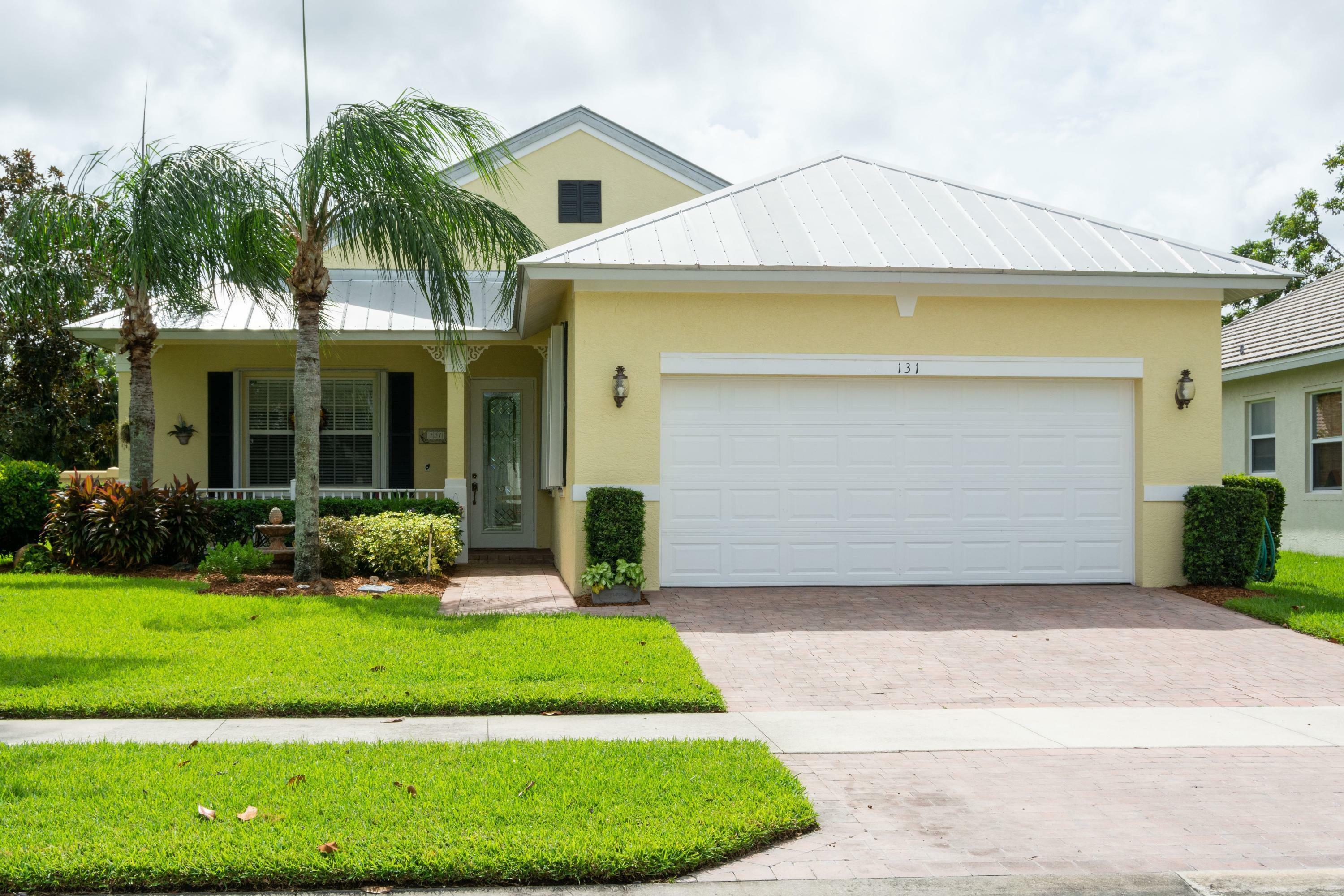 Property Photo:  131 NW Willow Grove Avenue  FL 34986 