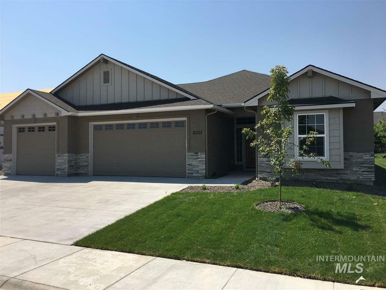 Property Photo:  2926 E Snake River Dr.  ID 83686 