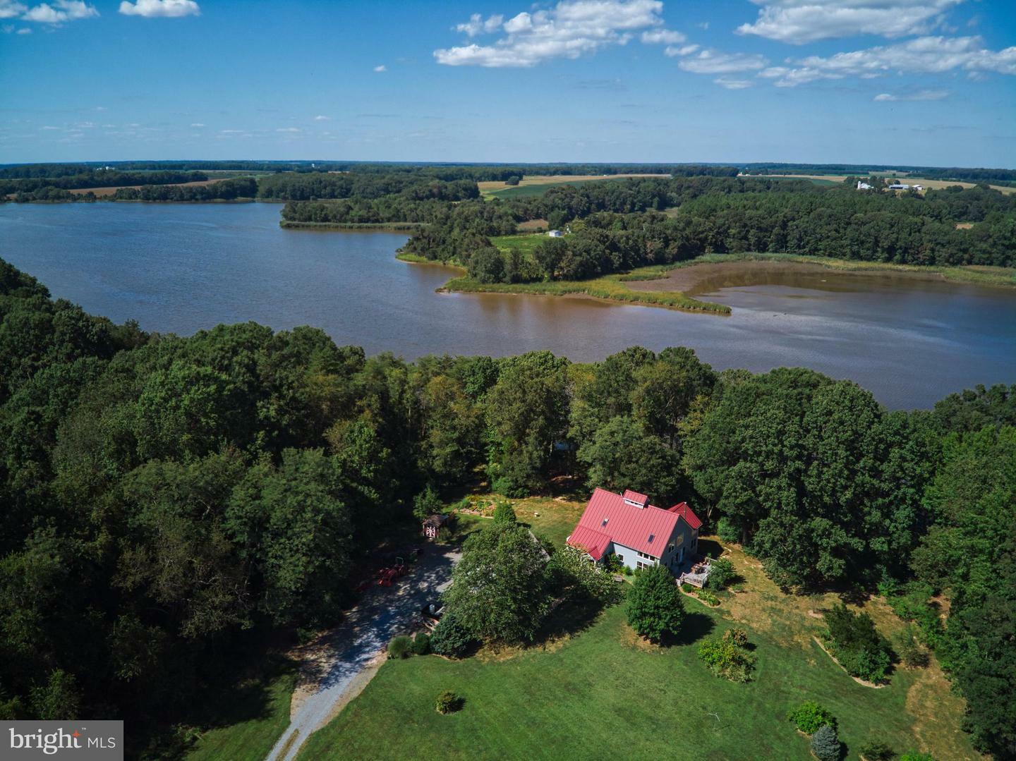Property Photo: 200 Southeast Creek Road MD 21623