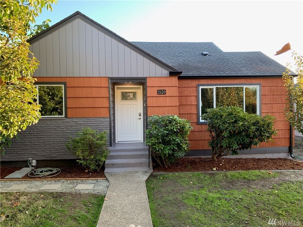 Property Photo:  2620 S 14th Street  WA 98405 