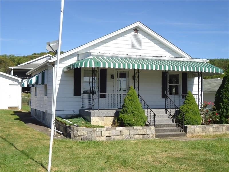 Property Photo:  614 Sixth Street  PA 15346 