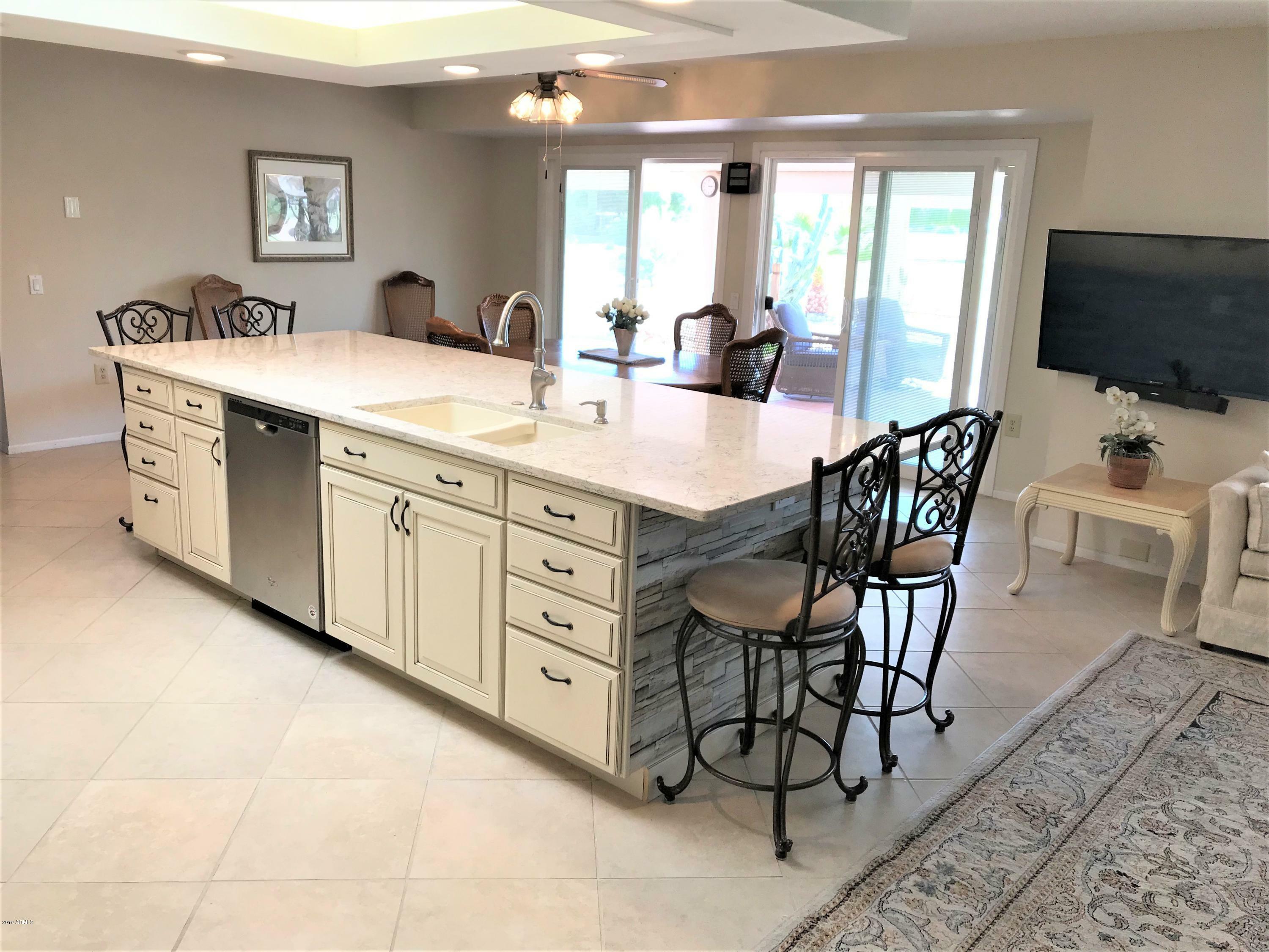 Property Photo: 10421 W Willow Creek Circle AZ 85373