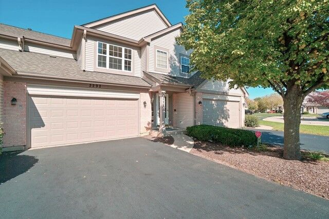 Property Photo:  2292 Dorchester Court  IL 60123 