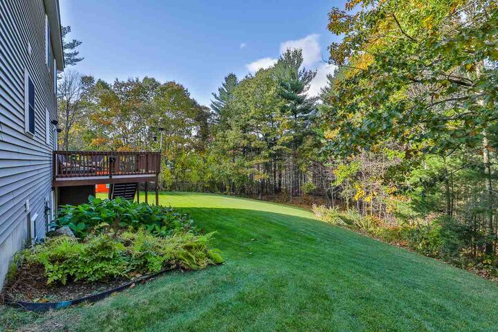 Property Photo:  44 Maverick Drive  NH 03032 