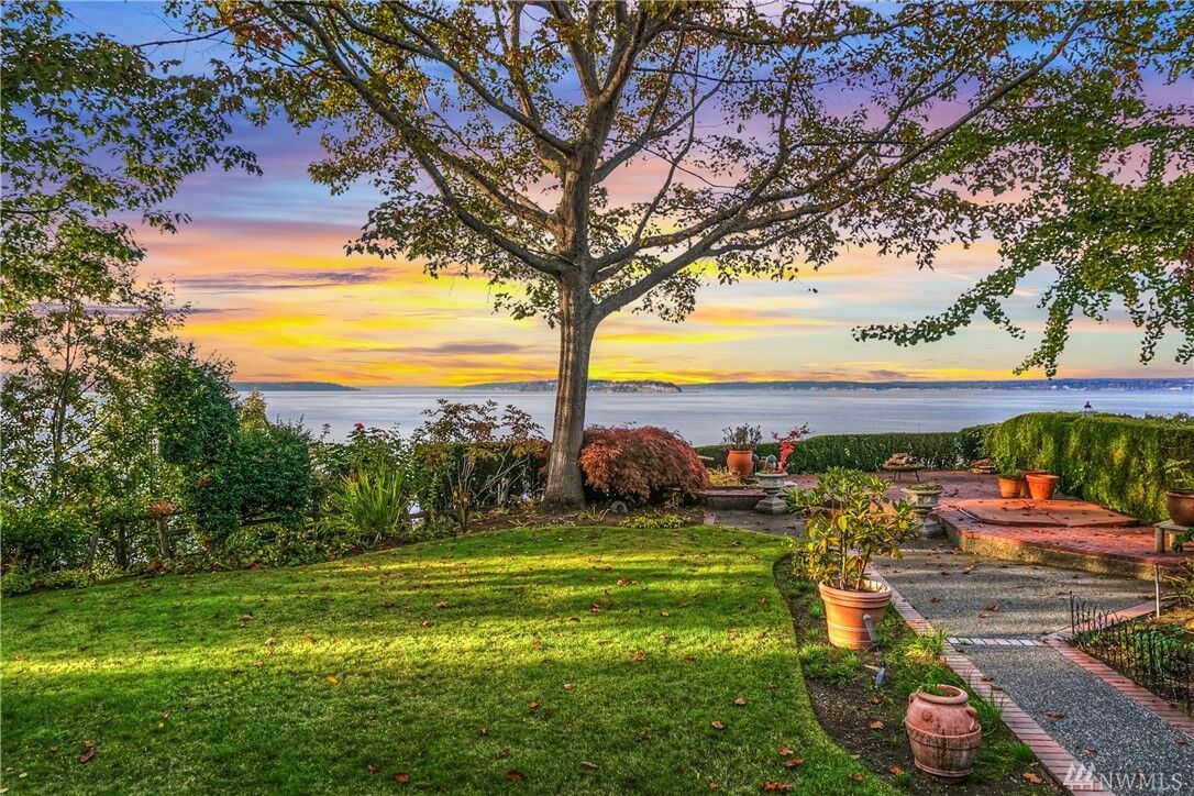 Property Photo: 3527 Shore Avenue WA 98203