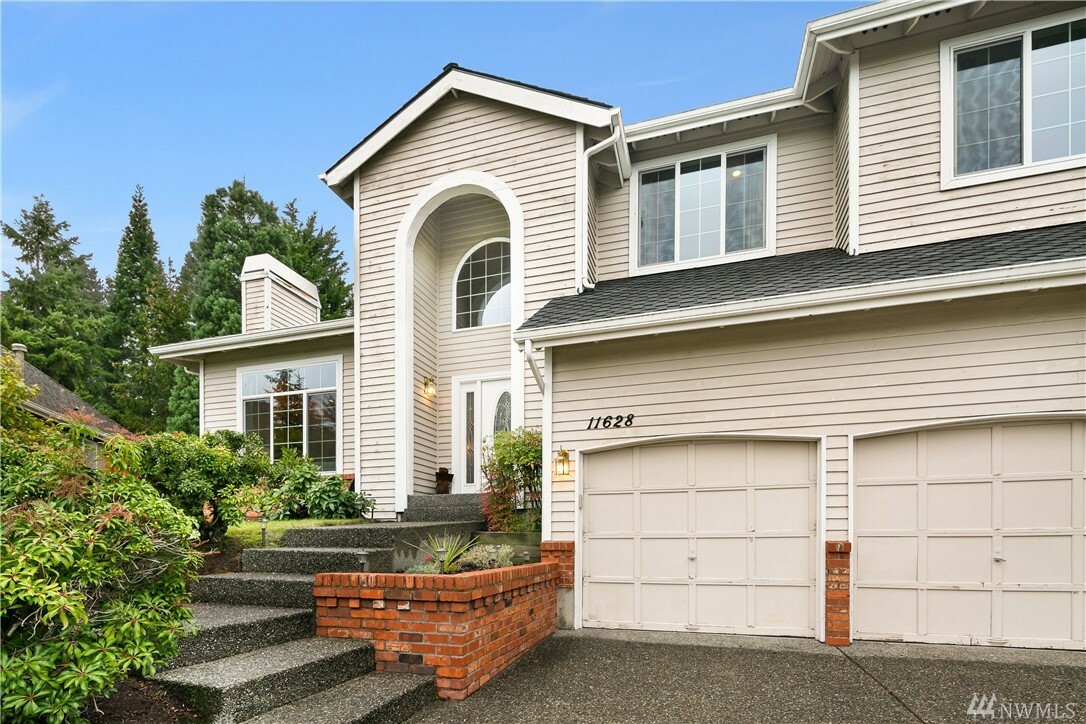 Property Photo:  11628 SE 80th St  WA 98056 