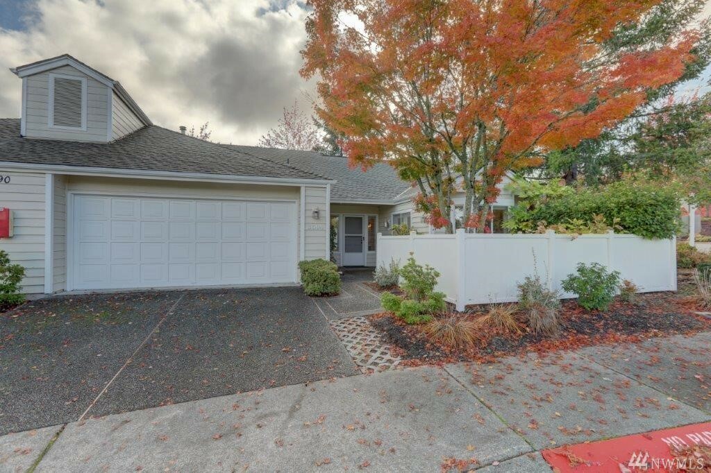 Property Photo:  3694 225th Place SE 1338  WA 98029 