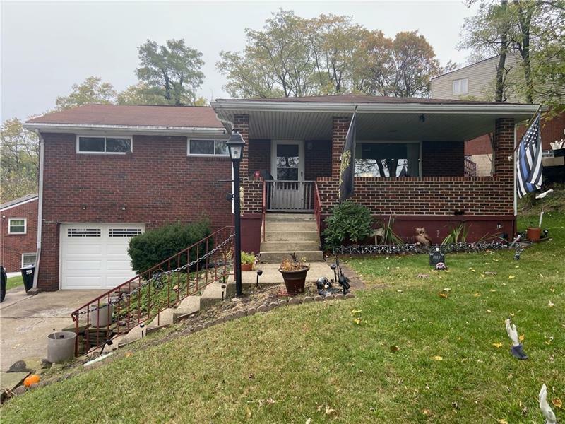 Property Photo:  2927 Maryland Ave  PA 15137 