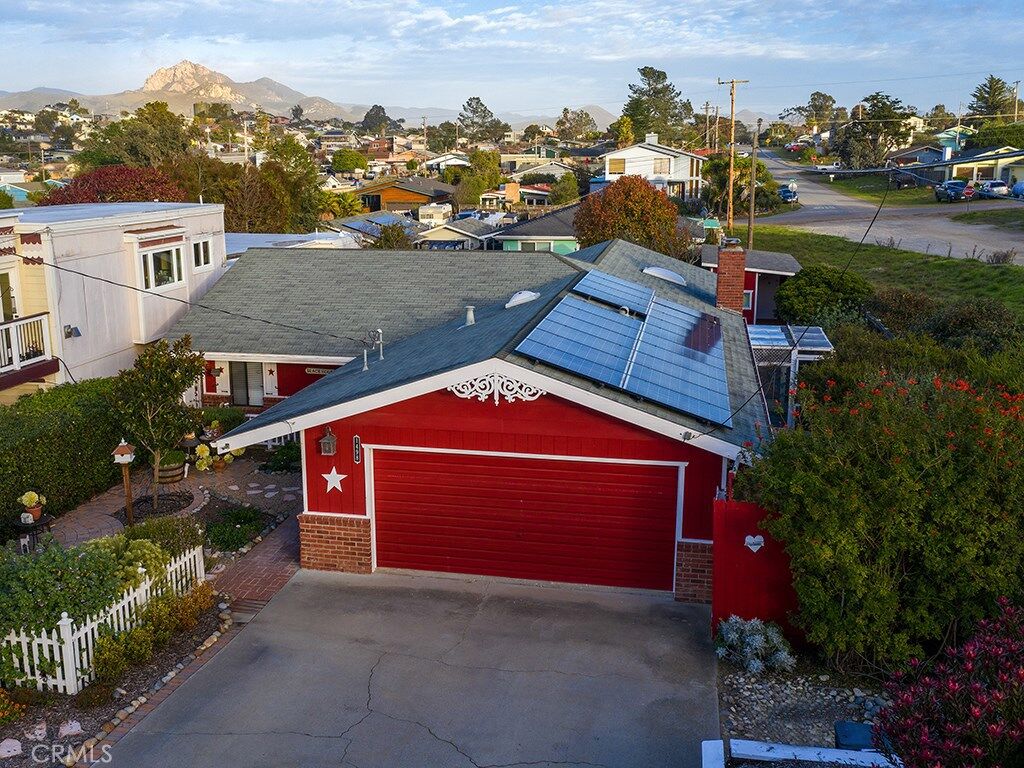 Property Photo:  1498 9th Street  CA 93402 