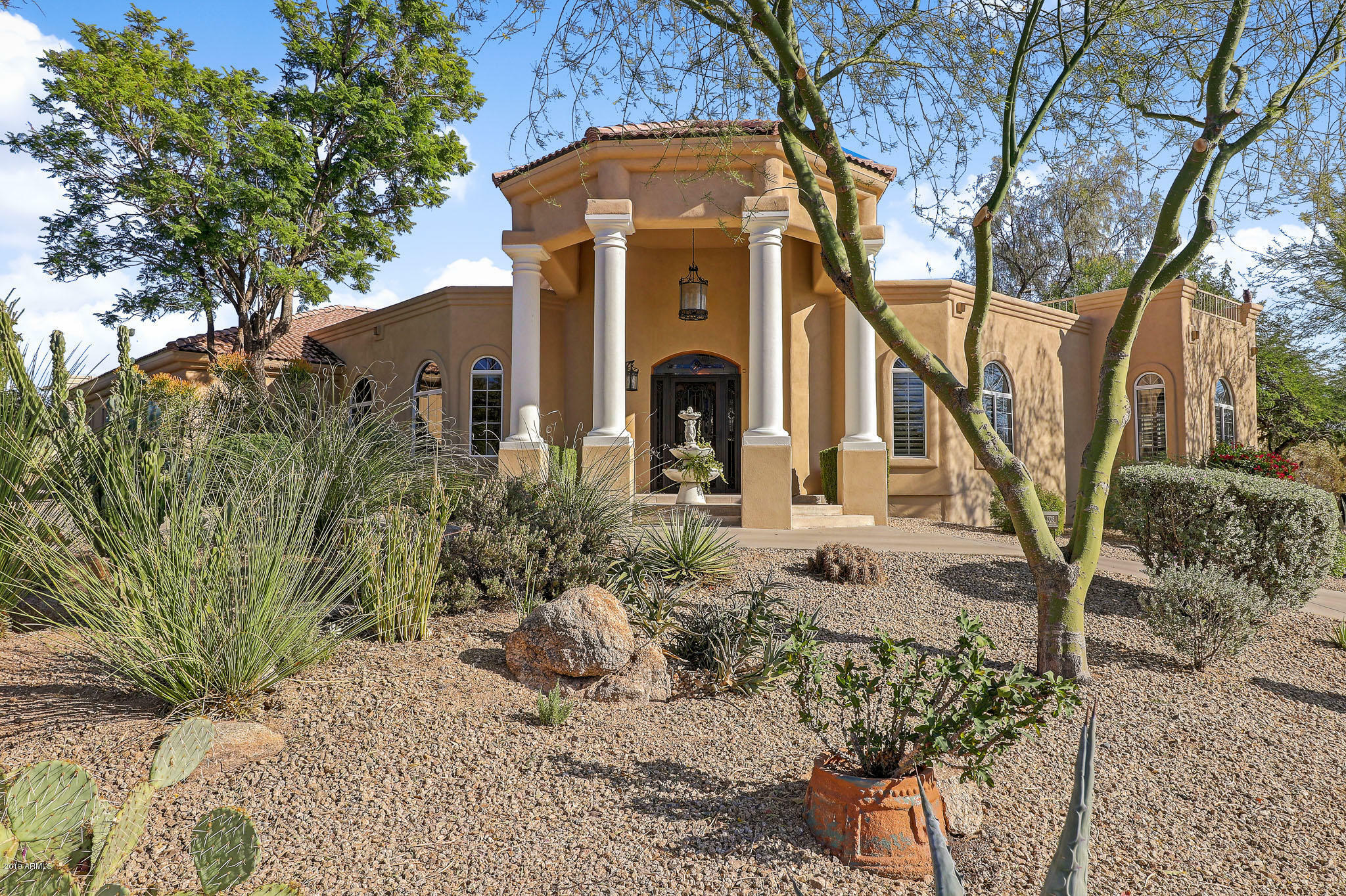 Property Photo: 23015 N Las Lavatas Road AZ 85255