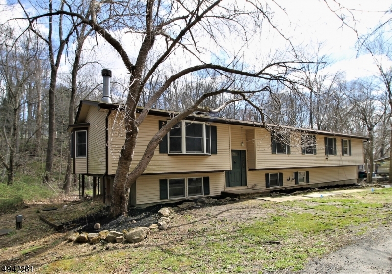 Property Photo:  11 Pine Ridge Rd  NJ 07830 