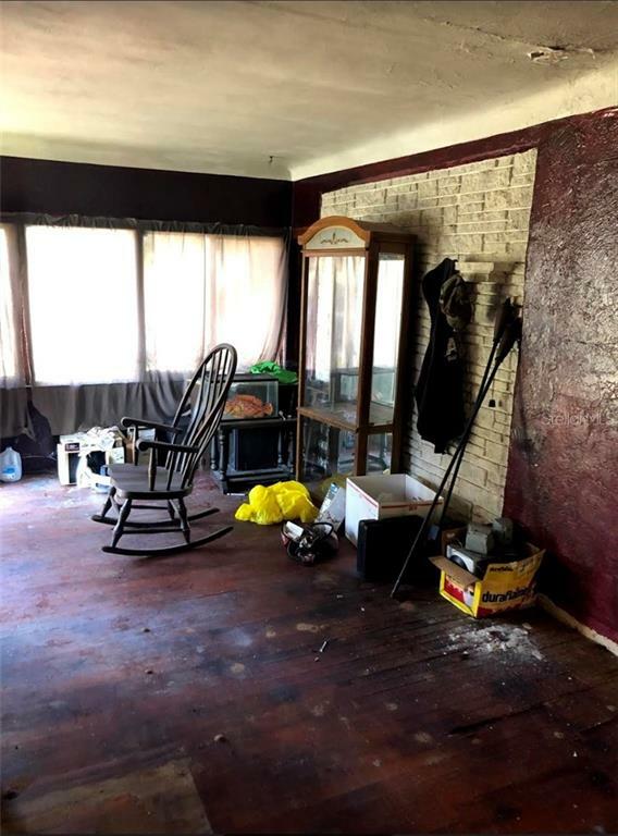 Property Photo: 144 Burleigh Avenue FL 32117