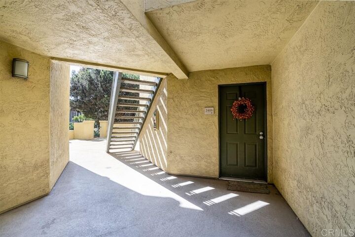 Property Photo:  7405 Charmant Dr 2405  CA 92122 