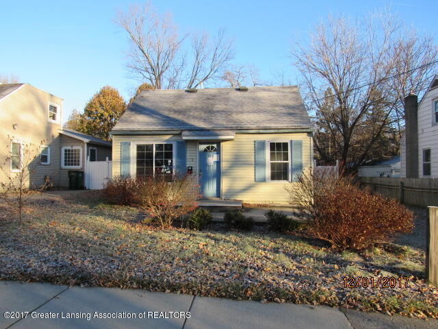 Property Photo:  719 Glendale Avenue  MI 48910 