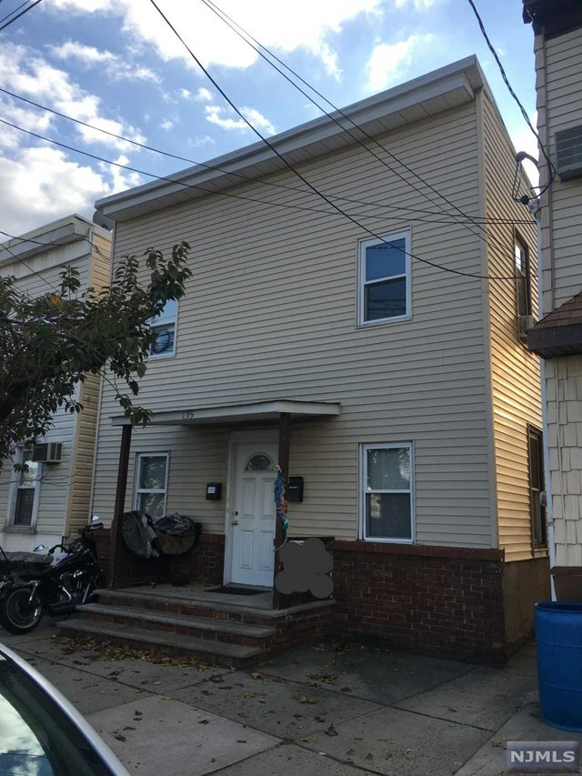 Property Photo:  135 Sanford Avenue 1  NJ 07032 