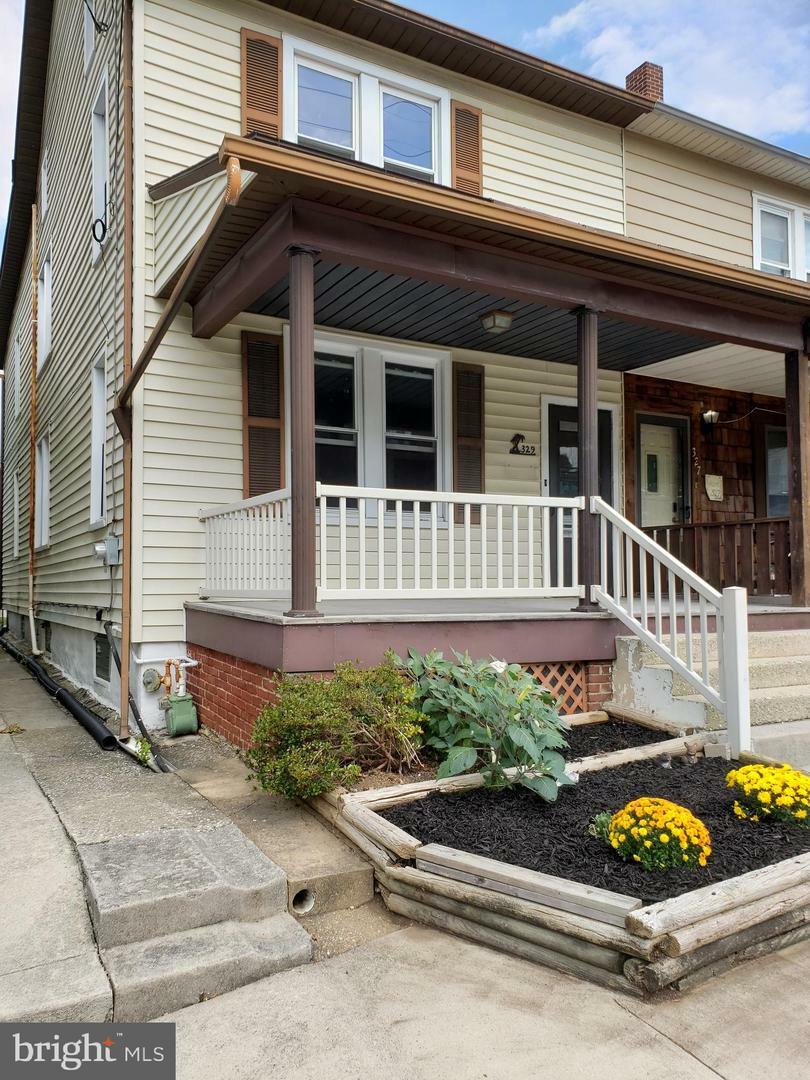 Property Photo:  329 W Maple Street  PA 17356 