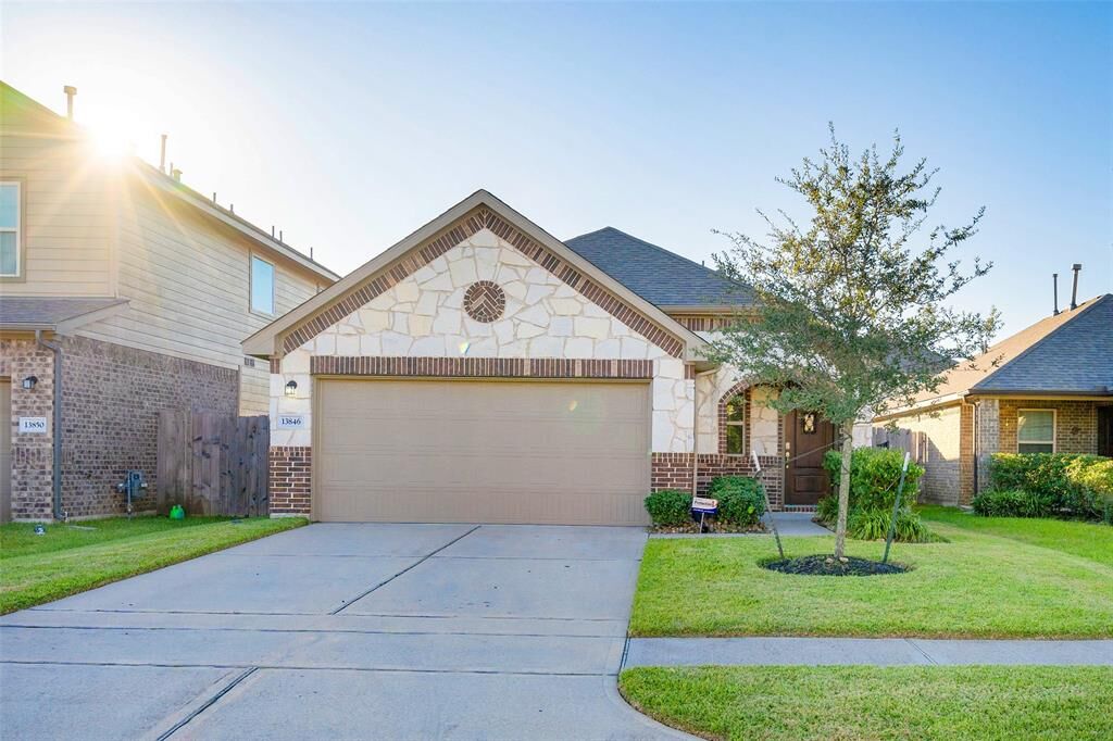 Property Photo:  13846 Roman Ridge Lane  TX 77047 