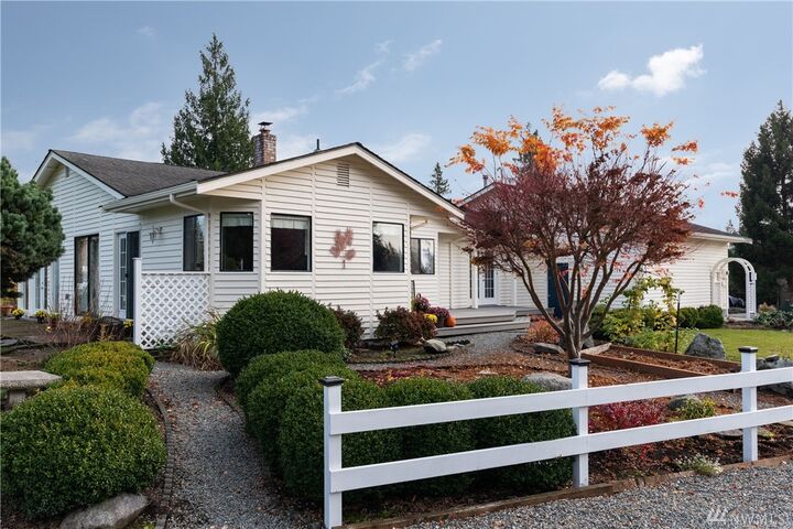 12590  Eagle Drive  Burlington WA 98233 photo