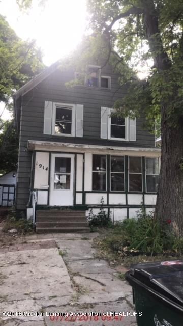 Property Photo:  1914 N East Street  MI 48906 