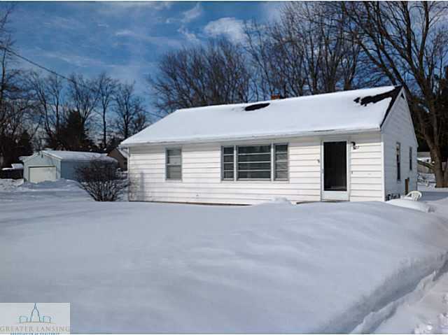 Property Photo:  327 E Orchard  MI 48872 