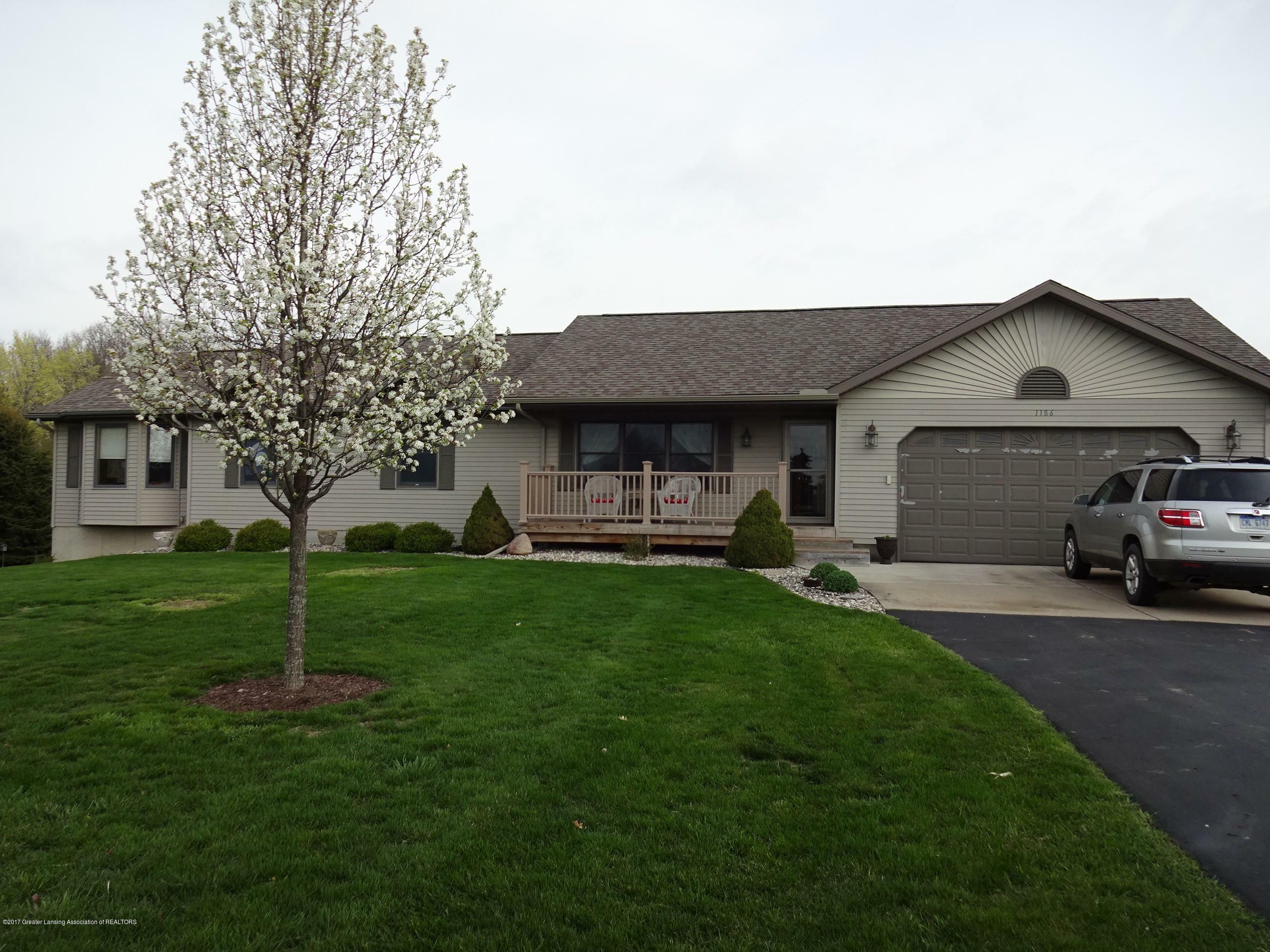 Property Photo:  1186 W Kinsel Highway  MI 48813 