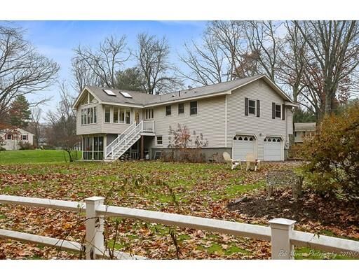 Property Photo:  5 Dean Circle  MA 01810 