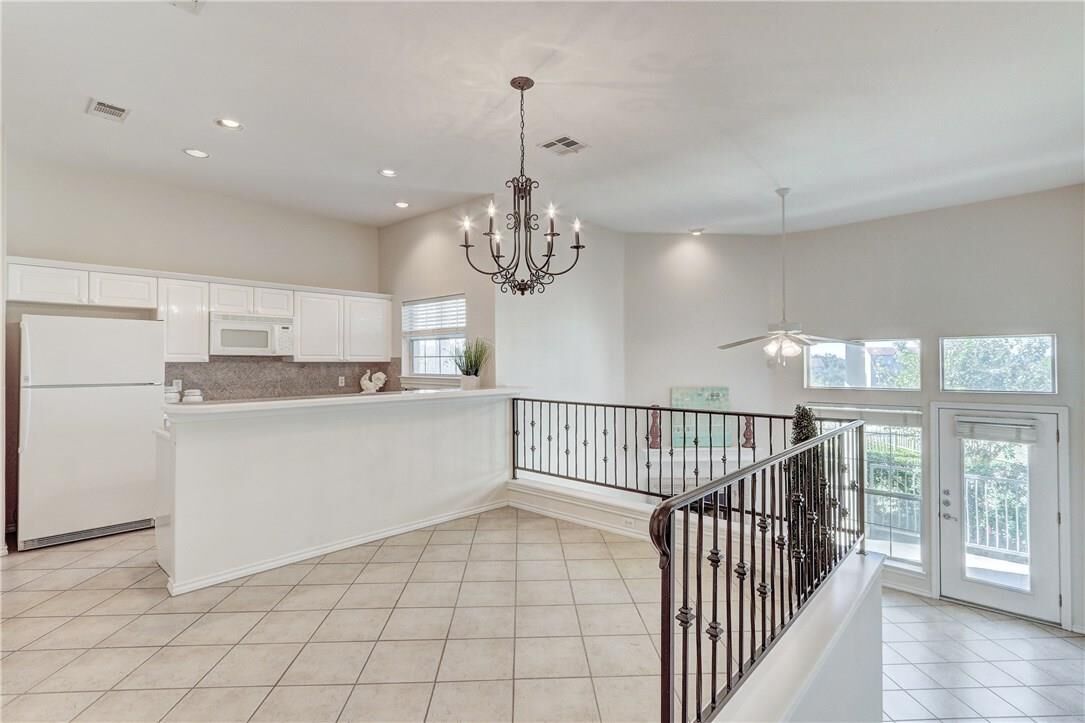 Property Photo:  2918 Ranch Road 620 T-246  TX 78734 