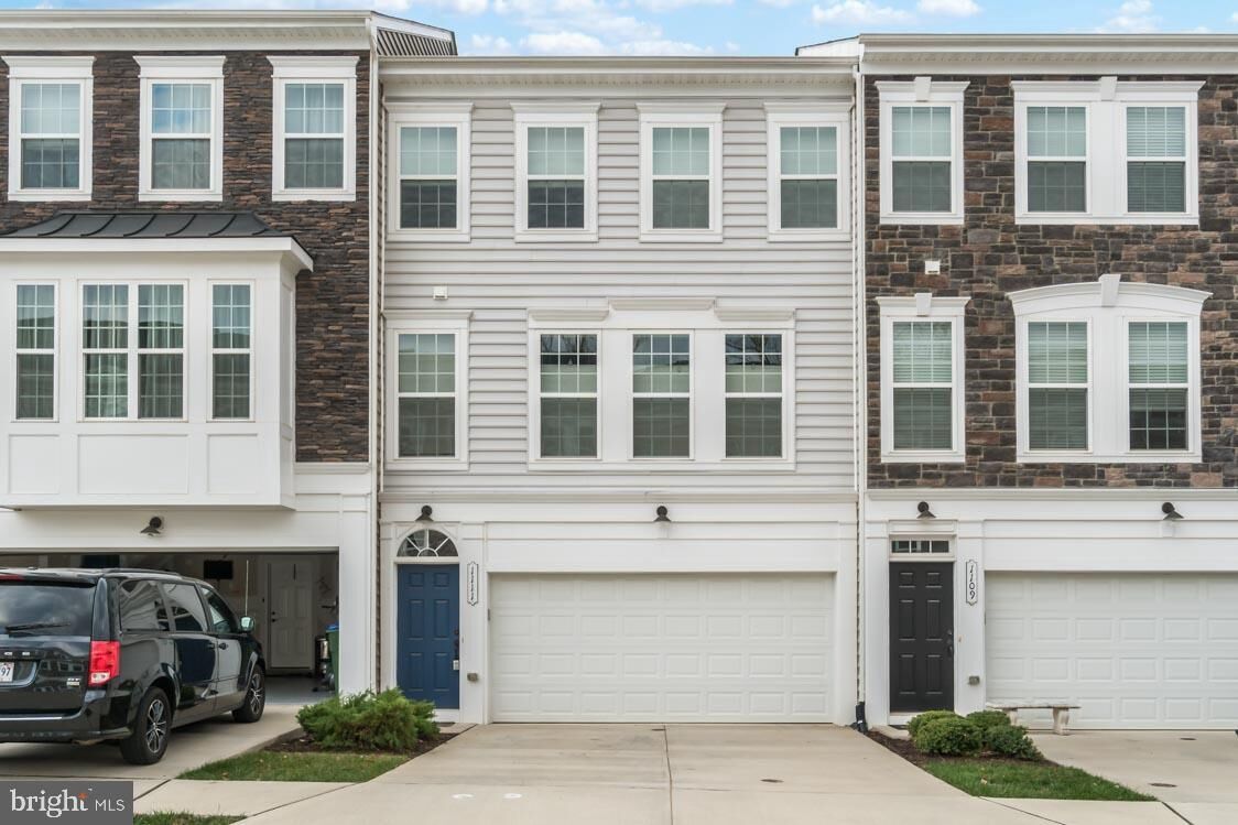 Property Photo: 1111 Nolan Street VA 22401