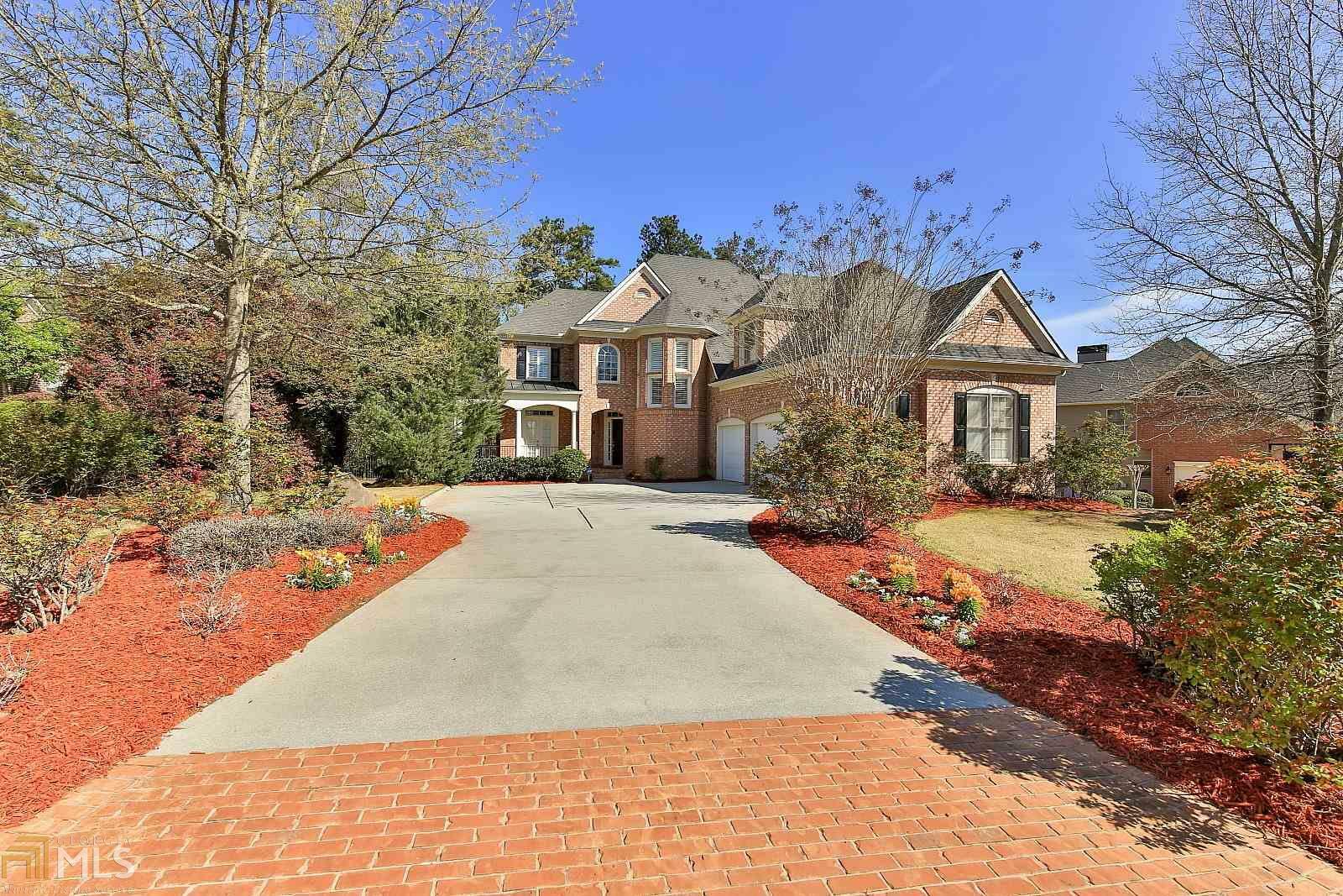 Property Photo:  5128 Parkwood Oaks Ln  GA 30126 