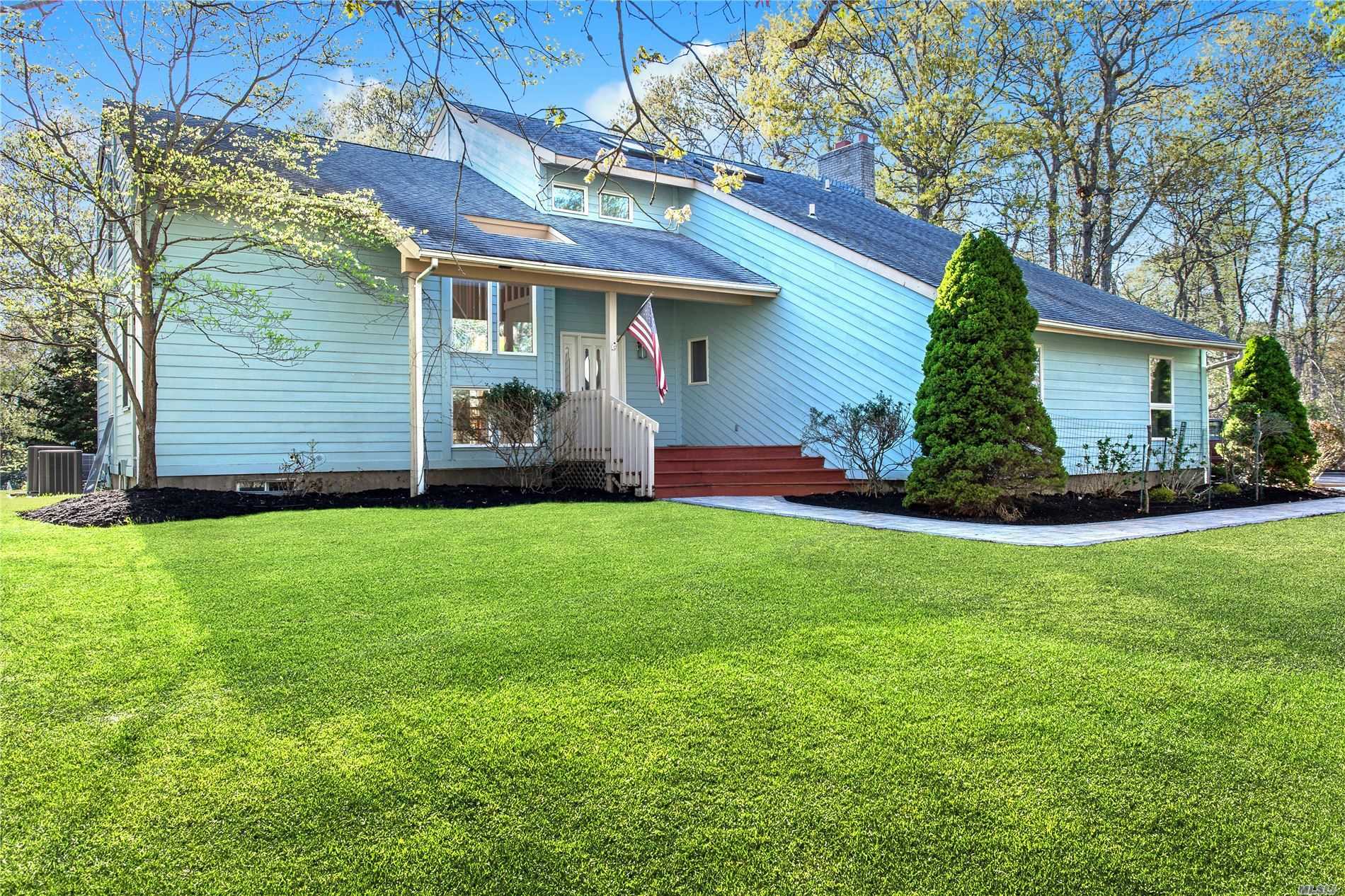 Property Photo:  244 Northside Drive  NY 11963 