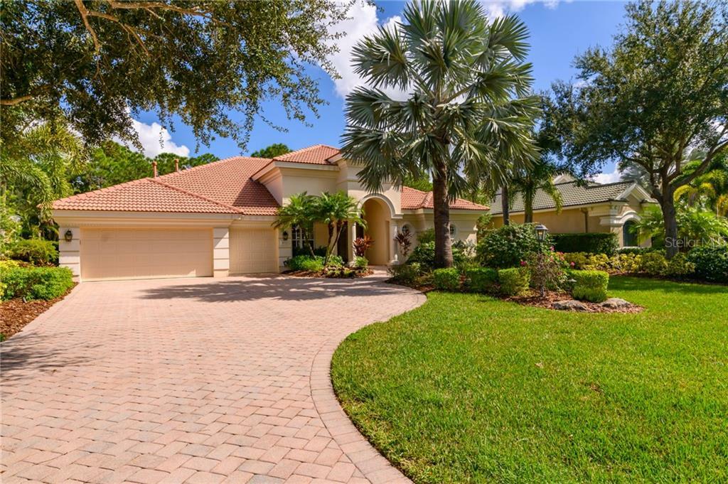 Property Photo:  8323 Grosvenor Court  FL 34201 