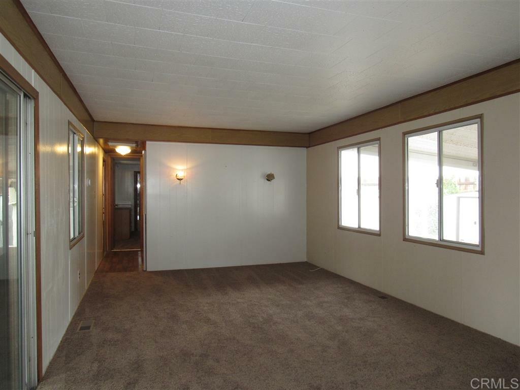 Property Photo:  1174 E Main St 5  CA 92021 