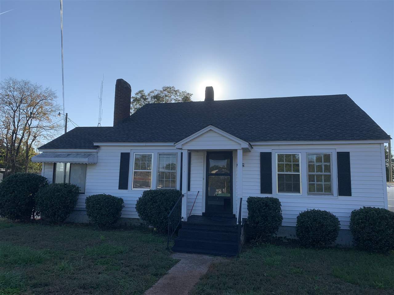 Property Photo:  406 S Main Street  SC 29353 