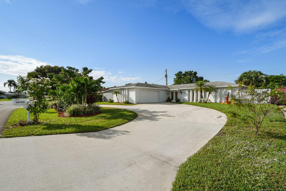 Property Photo:  10155 Daphne Avenue  FL 33410 