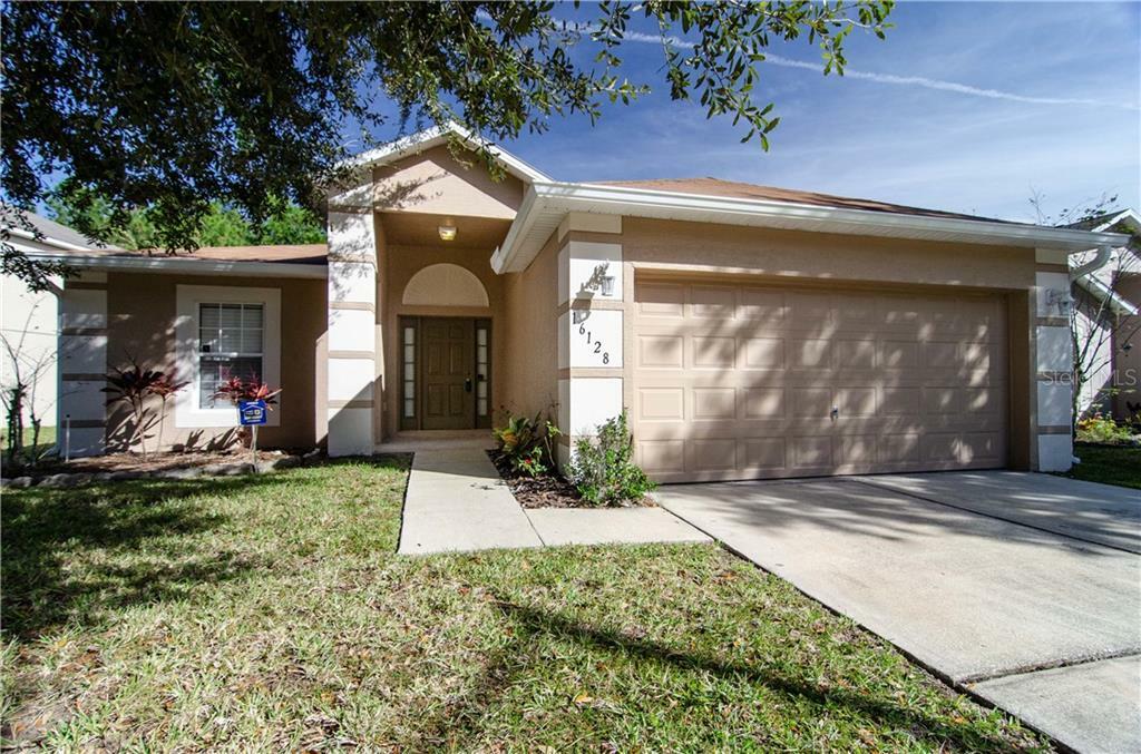 Property Photo:  16128 Corner Lake Drive  FL 32820 