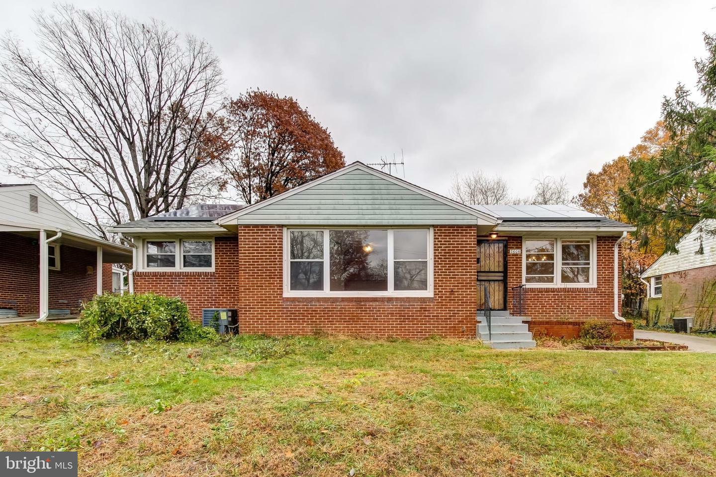 Property Photo:  2606 Fort Drive  MD 20746 