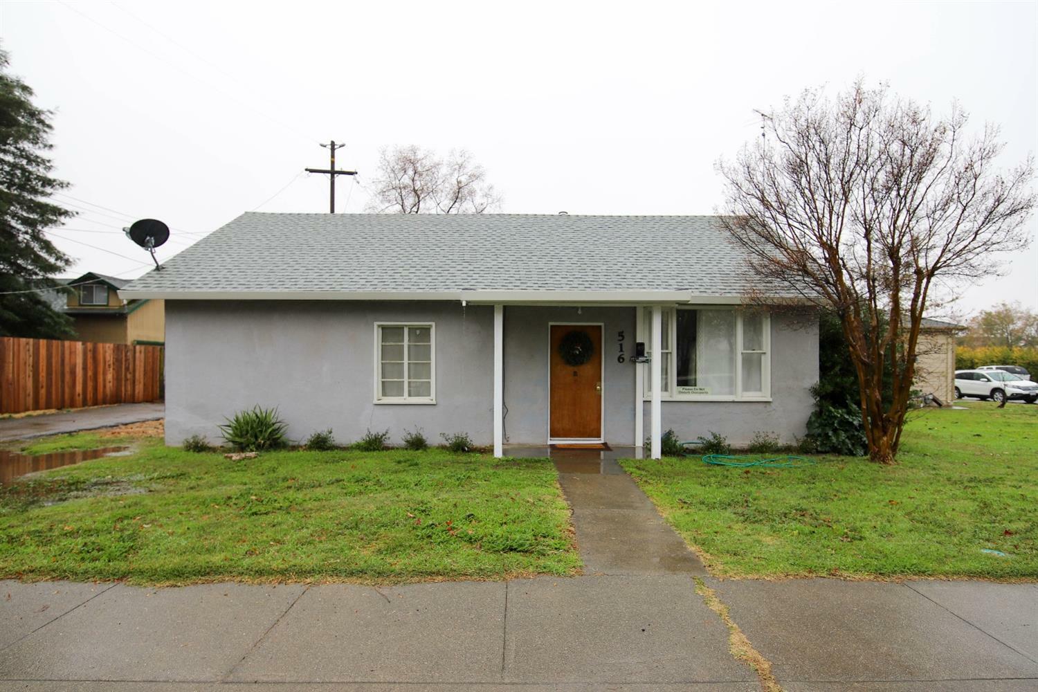 Property Photo:  516 East Street  CA 95694 